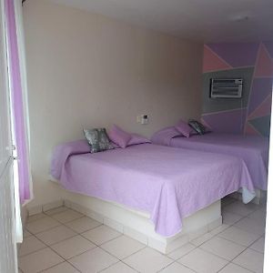 Habitación con 2 Camas Individuales
